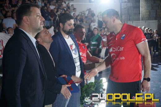 Industria Kielce awansuje do półfinału, żegnając legendę Gwardii Opole