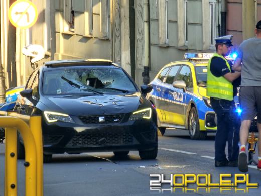 Potrącenie pieszego na ul. Armii Krajowej w Prudniku. Poszkodowany w szpitalu