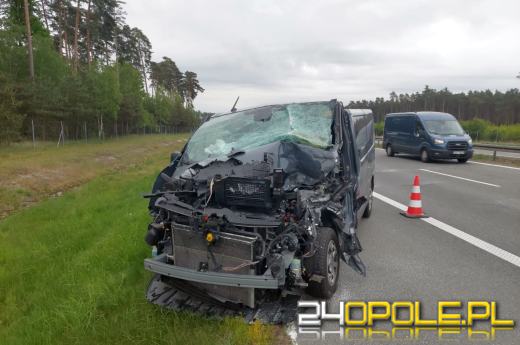 Wypadek na A4. Kierowca busa trafił do szpitala