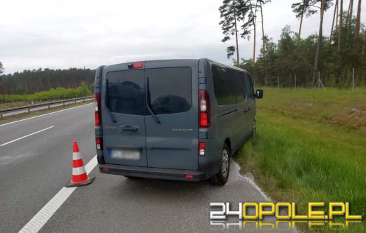 Wypadek na A4. Kierowca busa trafił do szpitala