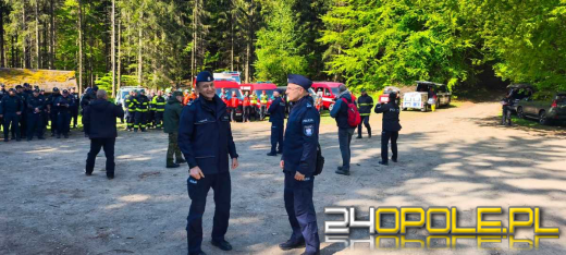 Drony i śmigłowce podczas polsko-czeskich poszukiwań w górach