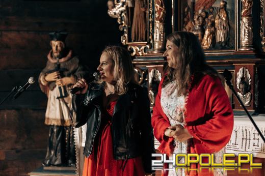 "Noc Muzeów"za nami. Ogień rozgrzewał niezniechęconych chłodną aurą 