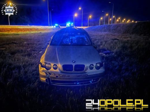 Jazda po pijaku zakończona w rowie. 19-latka przewoziła dwie koleżanki