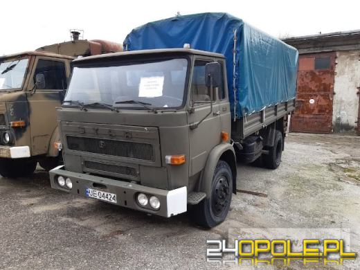 Wojsko wyprzedaje sprzęt - okazje z demobilu czekają na licytacjach AMW