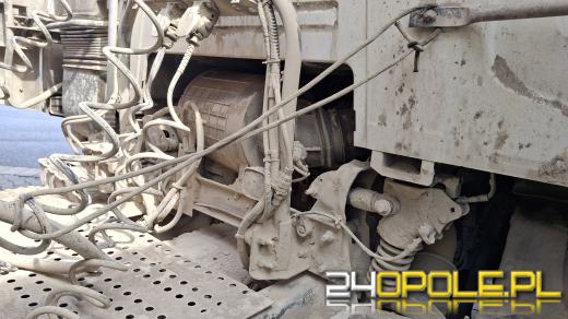 Wyciek substancji niebezpiecznej na autostradzie A4, interweniowały służby