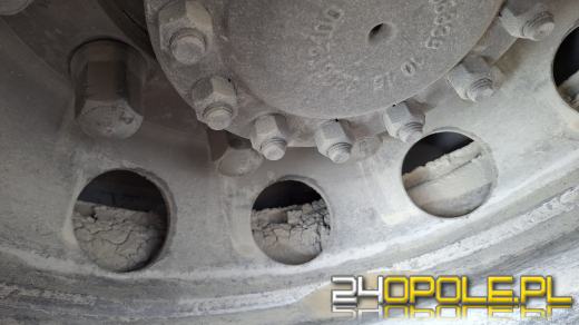 Wyciek substancji niebezpiecznej na autostradzie A4, interweniowały służby