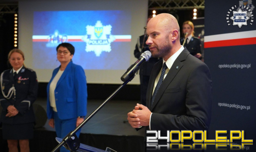 Medale, odznaczenia i nowi adepci. Opolska Policja w świetnej kondycji