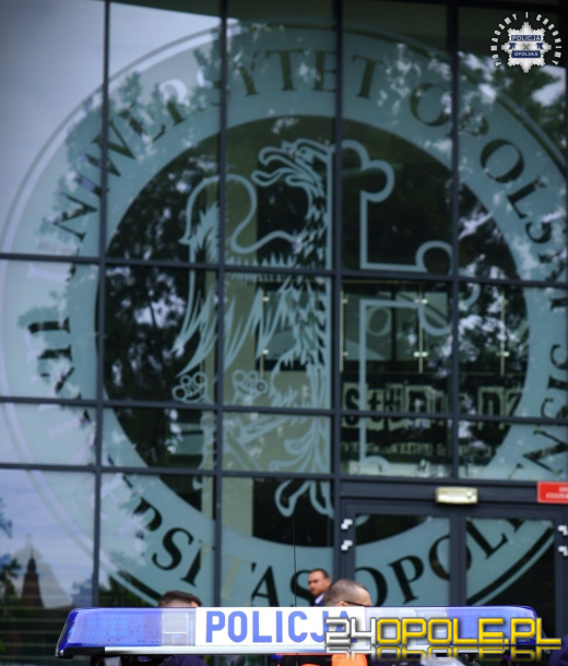 Medale, odznaczenia i nowi adepci. Opolska Policja w świetnej kondycji