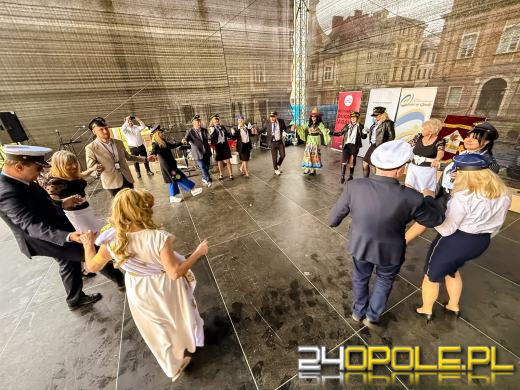 Opole w rytmie Zorby - ruszyły 27. Dni Seniora!