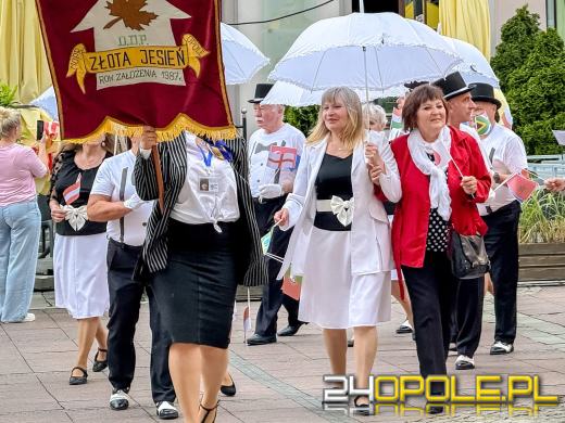 Opole w rytmie Zorby - ruszyły 27. Dni Seniora!