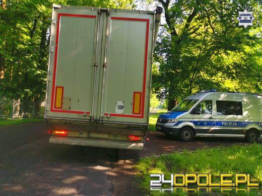 Nietrzeźwy kierowca ciężarówki. Dalej nie pojedzie 