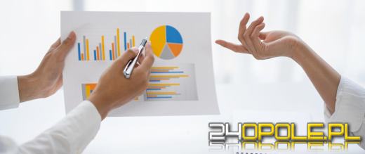 Ukraińcy wyjeżdżają na Zachód. Jednak ich miejsc pracy nie przejęli Polacy