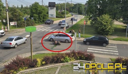 Groźny wypadek w Strzelcach Opolskich - motocyklista z urazem głowy trafił do szpitala