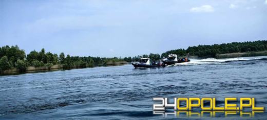  Szkolenie policyjnych psów na wodzie