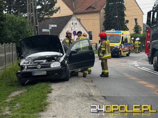 Zderzenie dwóch aut na ul. Sadowej w Opolu. Dziecko trafiło do szpitala