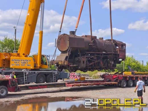 Zabytkowy parowóz Ty2-140 z Nysy uratowany. Trafił do Muzeum Parowozownia Jarocin