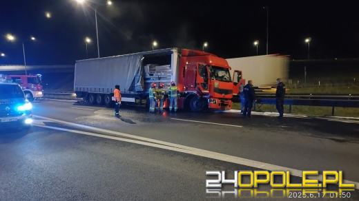 Nocna akcja służb na A4. Spłonął tir przewożący meble