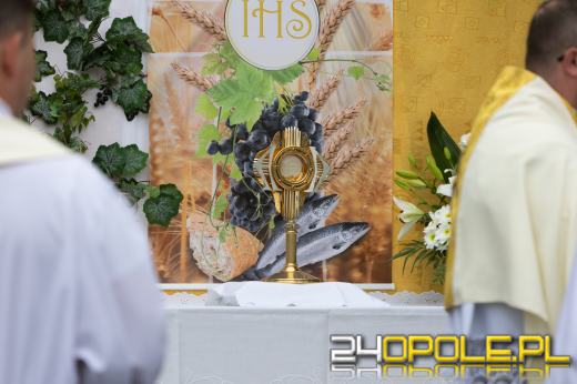 Uroczystość Bożego Ciała. Procesje przeszły ulicami miasta 
