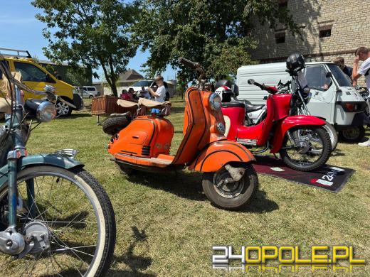 Brożec cofnął się w czasie - zabytkowe pojazdy przyciągnęły tłumy