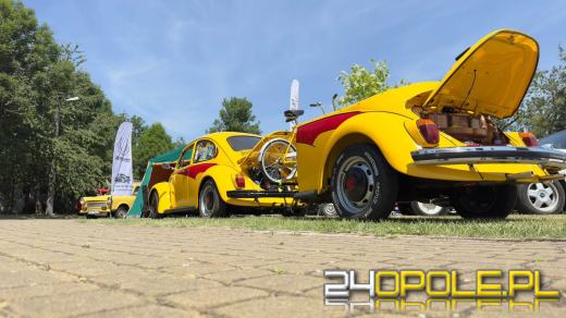 Brożec cofnął się w czasie - zabytkowe pojazdy przyciągnęły tłumy