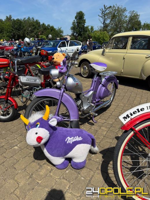 Brożec cofnął się w czasie - zabytkowe pojazdy przyciągnęły tłumy