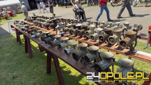 Brożec cofnął się w czasie - zabytkowe pojazdy przyciągnęły tłumy