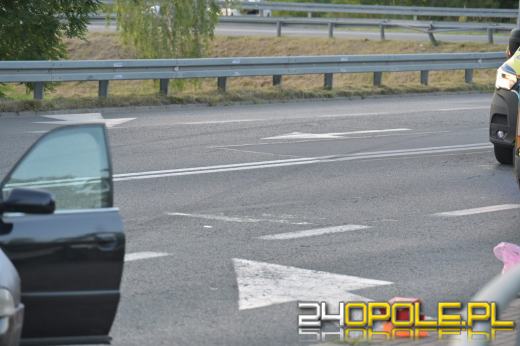 Wypadek na ulicy Niemodlińskiej. Dwie osoby w stanie krytycznym (WIDEO)