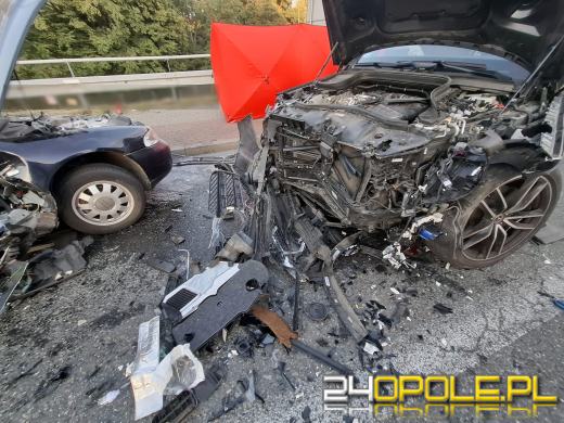 Wypadek na ulicy Niemodlińskiej. Dwie osoby w stanie krytycznym (WIDEO)