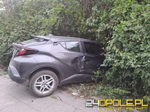 Zderzenie osobówki z ciężarówką na Ozimskiej. Chwilowo utrudniony ruch drogowy