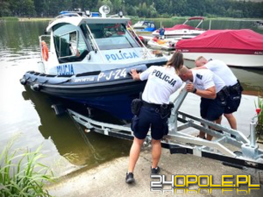 Nowa łódź policyjna już zwodowana. Opolskie wody jeszcze bezpieczniejsze