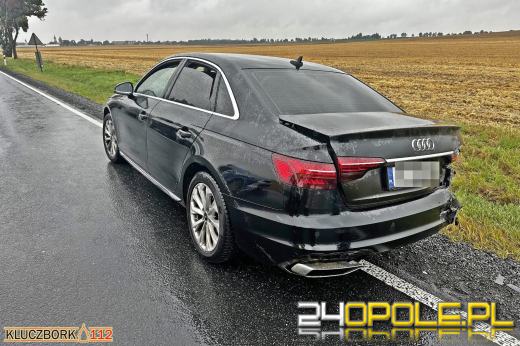 Zderzenie na DK11 przed przejazdem kolejowym. Jedna osoba w szpitalu