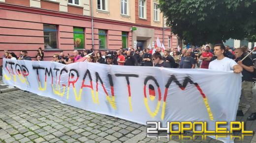 Marsz przeciwko przyjmowaniu imigrantów przeszedł ulicami Opola