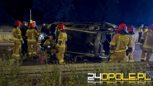 Groźny wypadek na obwodnicy Opola - BMW dachowało 