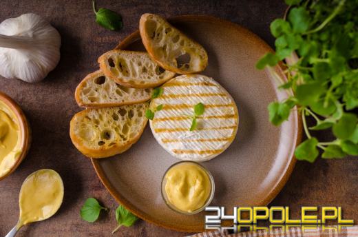 Ser z grilla - francuskie smaki w polskim ogrodzie