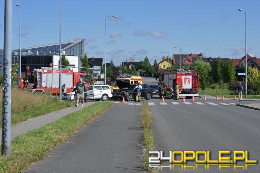 Zderzenie dwóch samochodów na ulicy Tarnopolskiej
