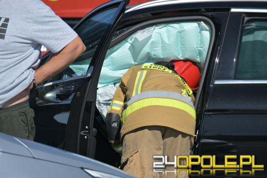 Zderzenie dwóch samochodów na ulicy Tarnopolskiej
