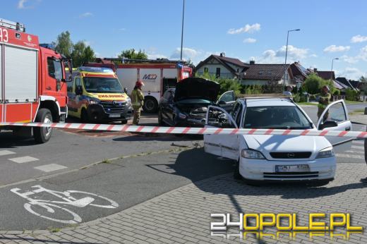 Zderzenie dwóch samochodów na ulicy Tarnopolskiej