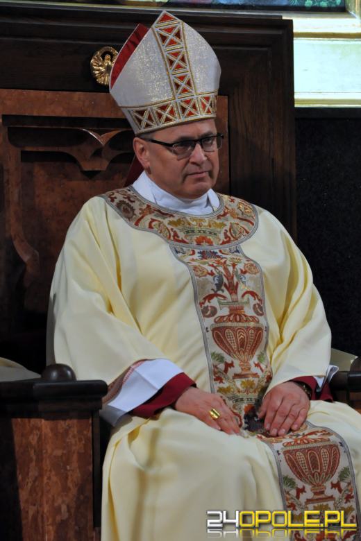 Burza po kazaniu biskupa Meringa. "Nie będzie Niemiec Polakowi bratem" - reakcja ZNSSK