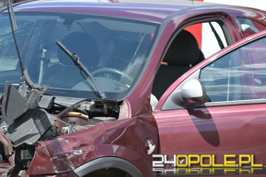 Wypadek na ul. Sosnkowskiego w Opolu. Dwie osoby poszkodowane