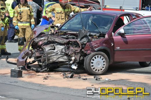 Wypadek na ul. Sosnkowskiego w Opolu. Dwie osoby poszkodowane
