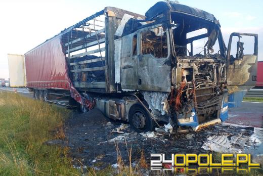 Pożar ciężarówki na A4 - autostrada była całkowicie zablokowana