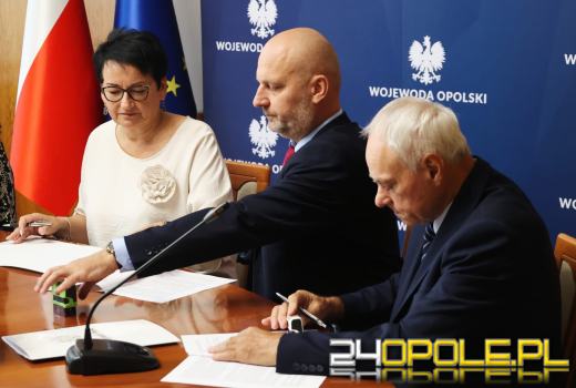 Nowe wozy dla OSP z Opolszczyzny poszkodowanych w powodzi