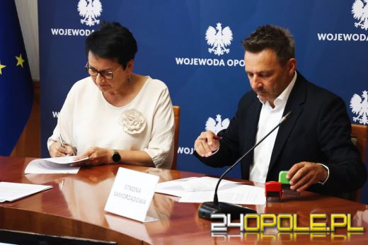 Nowe wozy dla OSP z Opolszczyzny poszkodowanych w powodzi