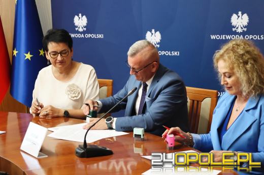 Nowe wozy dla OSP z Opolszczyzny poszkodowanych w powodzi