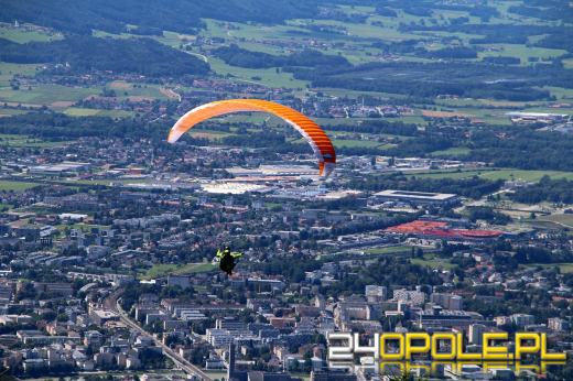 Tragiczne w skutkach lądowanie paralotniarza w Kozielnie