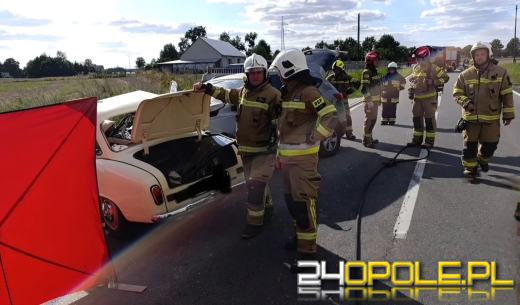 Tragiczne w skutkach zderzenie na DK42. Nie żyją dwie osoby