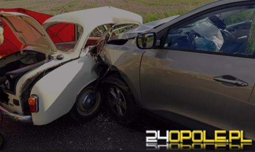 Tragiczne w skutkach zderzenie na DK42. Nie żyją dwie osoby
