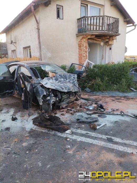 Poważny wypadek w Ściborowicach. 25-latek trafił śmigłowcem do szpitala