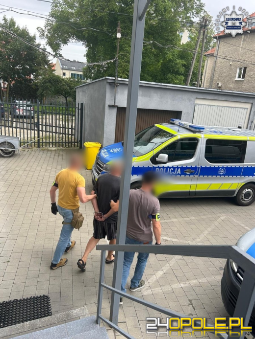 Ukraińska kłótnia - jeden drugiego dźgnął nożem. Areszt dla 62-latka