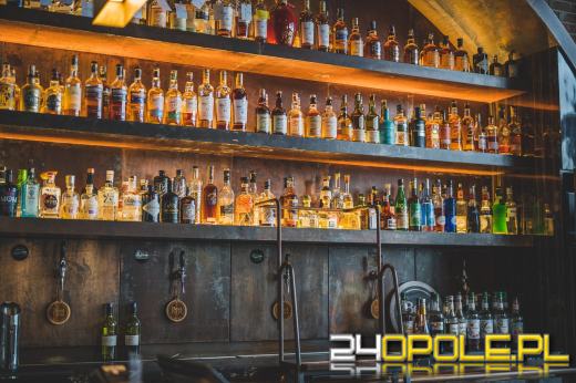 Rząd szykuje drastyczną podwyżkę akcyzy na alkohol - branża w szoku